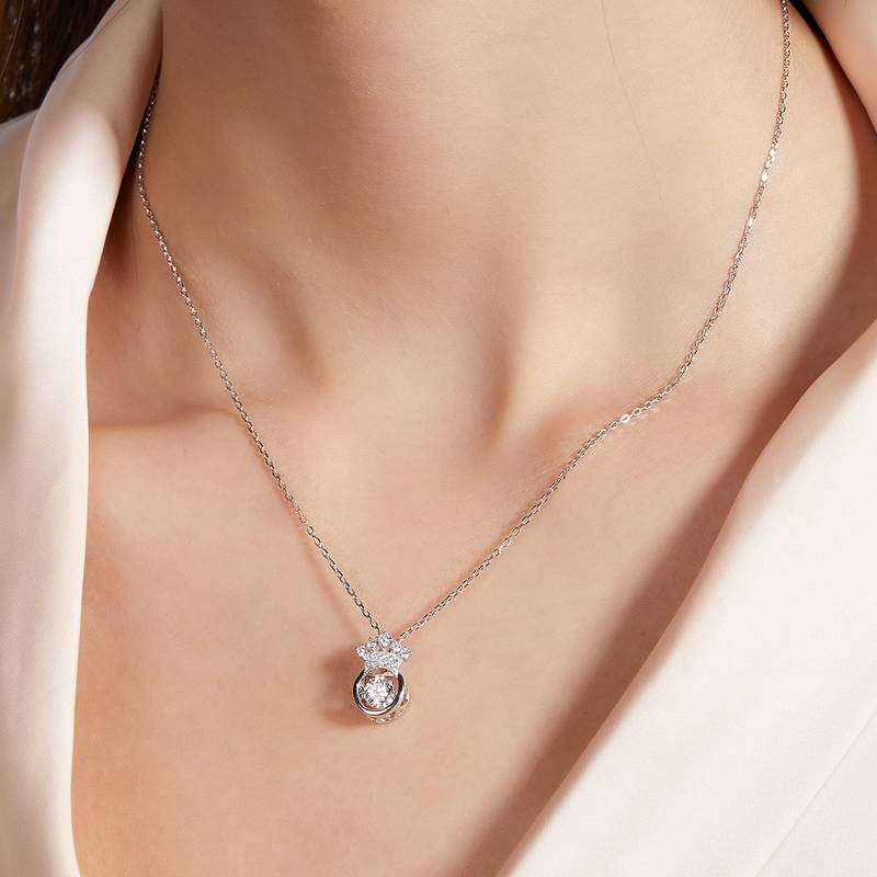 Dynamic Crown S925 Silver Plated Platinum Moissanite Diamond Necklace 50 Points D-Class